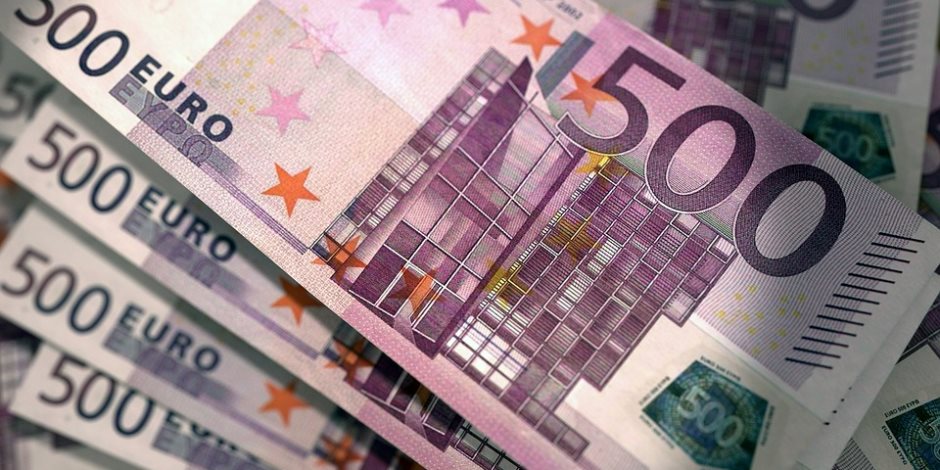 سعر اليورو اليوم الاثنين 2-7-2018.. نجاحات ملموسة للعملة الأوروبية الموحدة صوت الأمة سعر اليورو اليوم الاثنين 2-7-2018.. نجاحات ملموسة للعملة الأوروبية الموحدة صوت الأمة