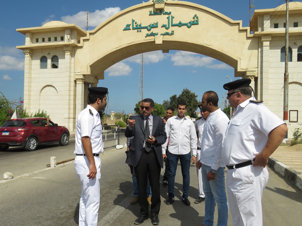 مدير امن الاسماعيلية يتفقد الاكمنة الحدودية مع سيناء (14)