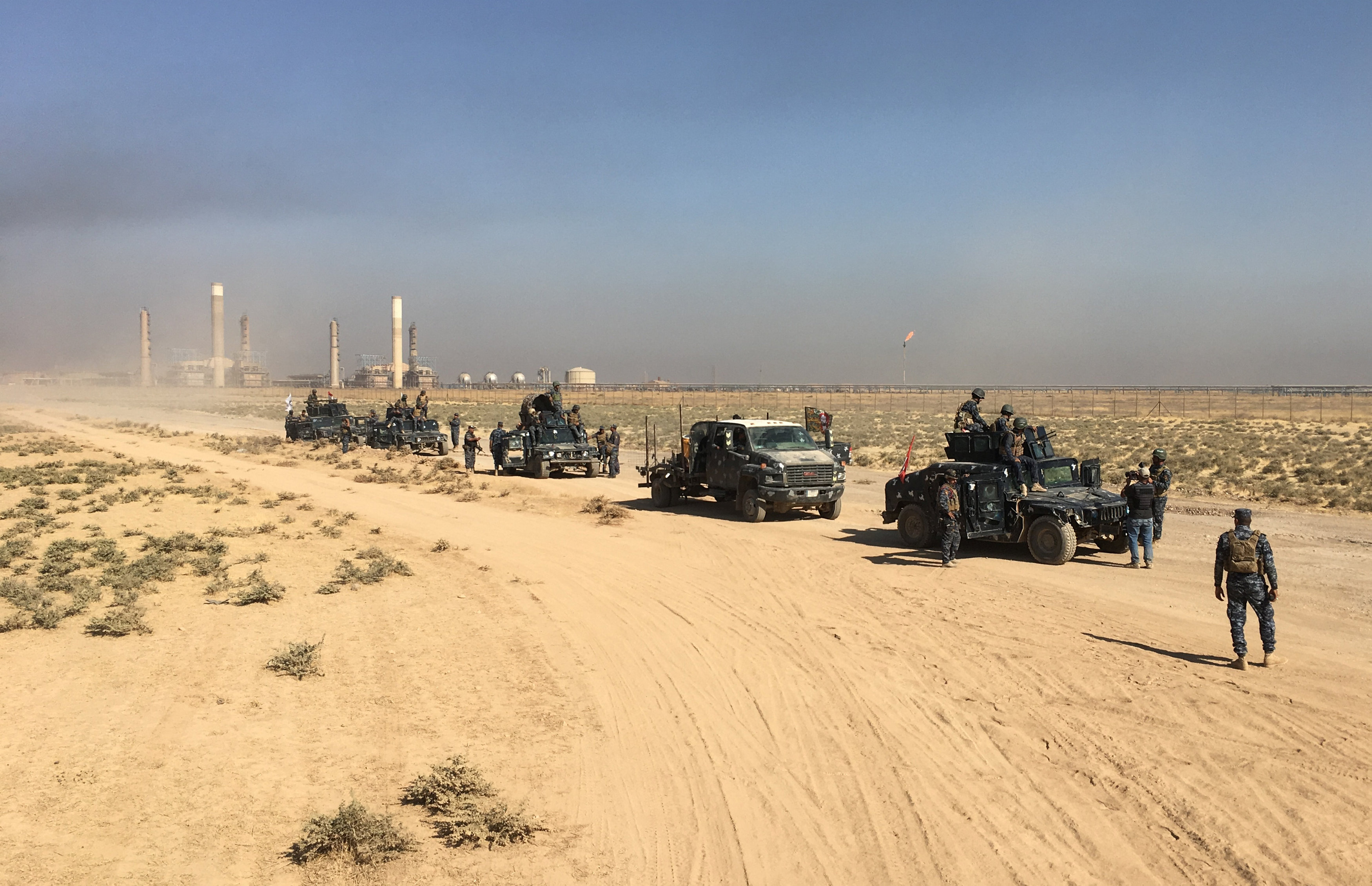 سيطرة الجيش العراقى على مصفاة النفط بكركوك