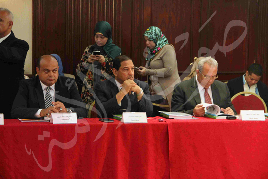 اجتماع وزارة التنمية الحلية والصحة حول السكان والتنمية المحلية تصوير اشرف فوزى‎ (22)