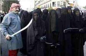 مزادات لبيع فتيات داعش