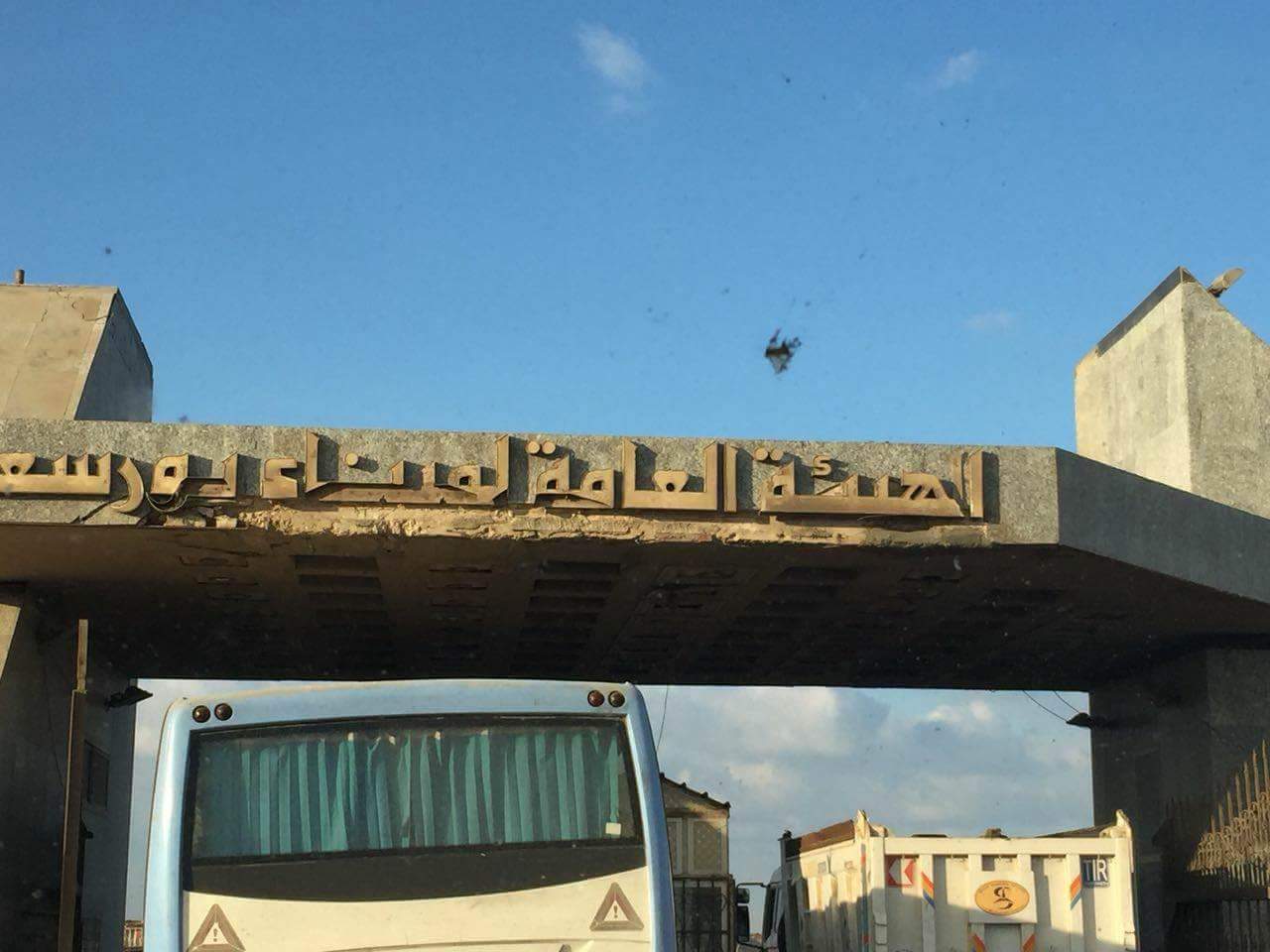 وفد طلابي من جامعة عين شمس في زيارة لمشروعات شرق التفريعة ببورسعيد (4)