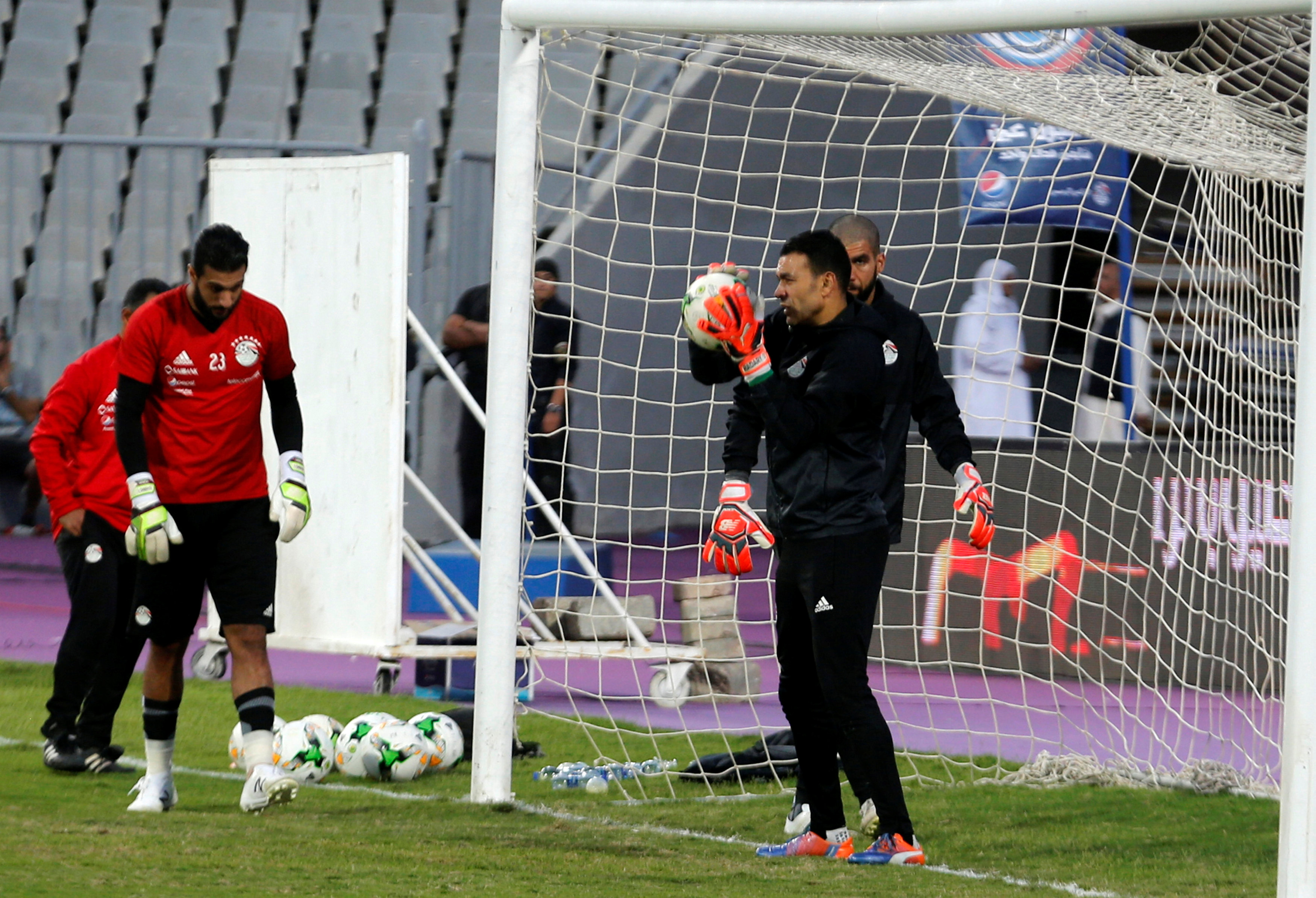 تدريبات حراسة مرمى المنتخب