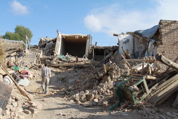 زلزال رودبار، إيران تسبب بدمار 700 قرية