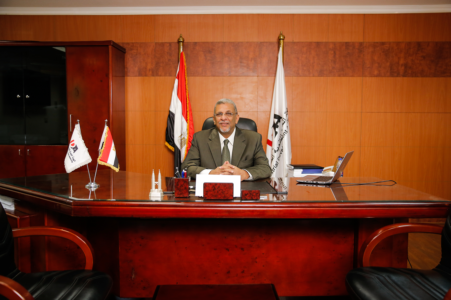المهندس عماد رأفت  نائب رئيس الهيئة العامة للتنمية الصناعية (2)