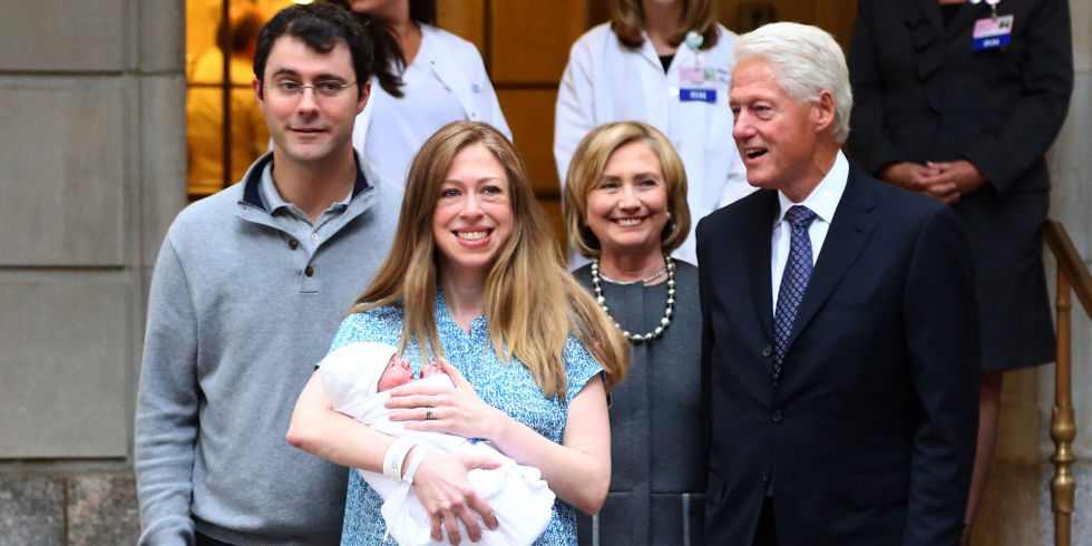 landscape-1450731874-hbz-babies-chelsea-clinton-splash-index