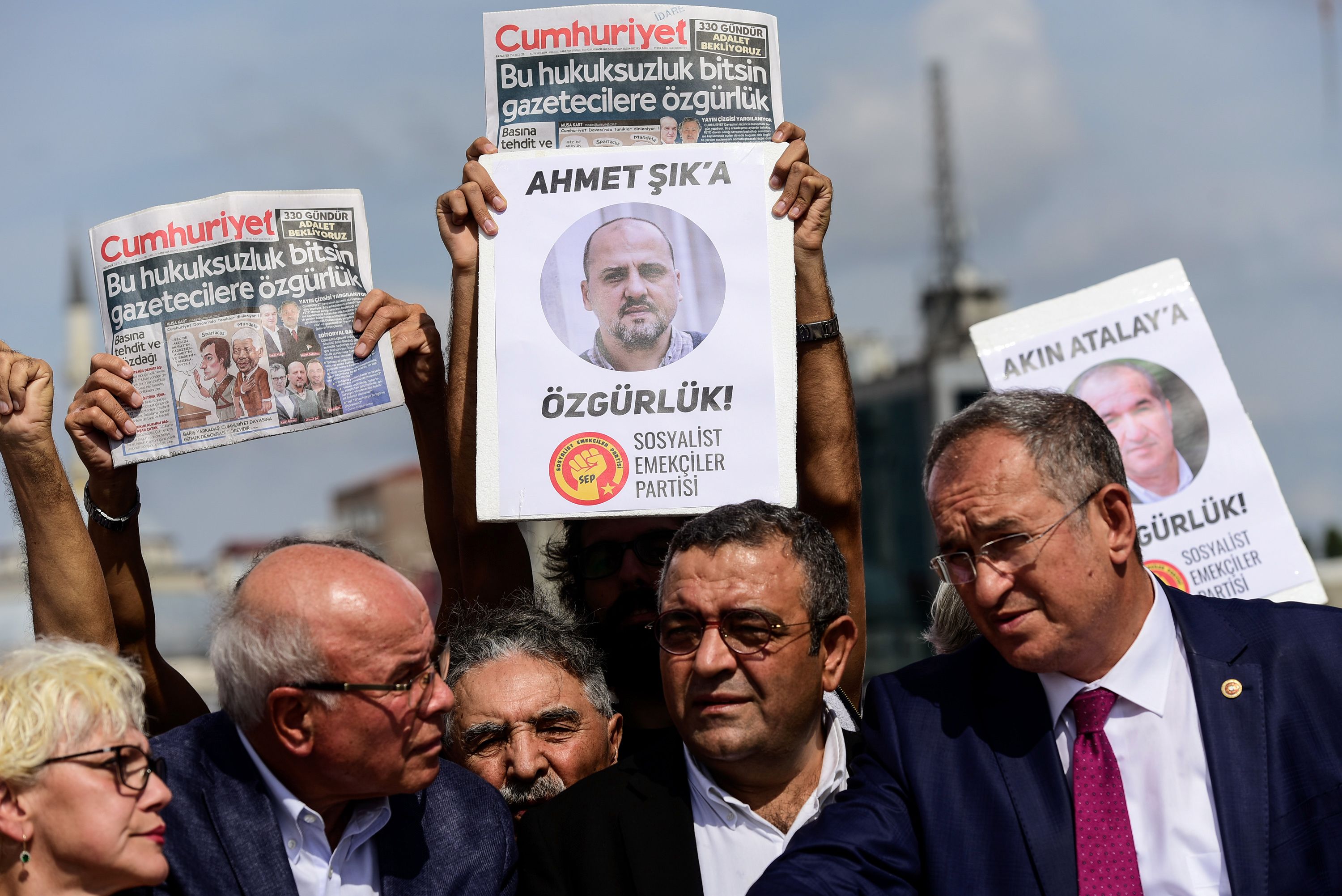 مظاهرات تركية ضد محاكمة الصحفيين