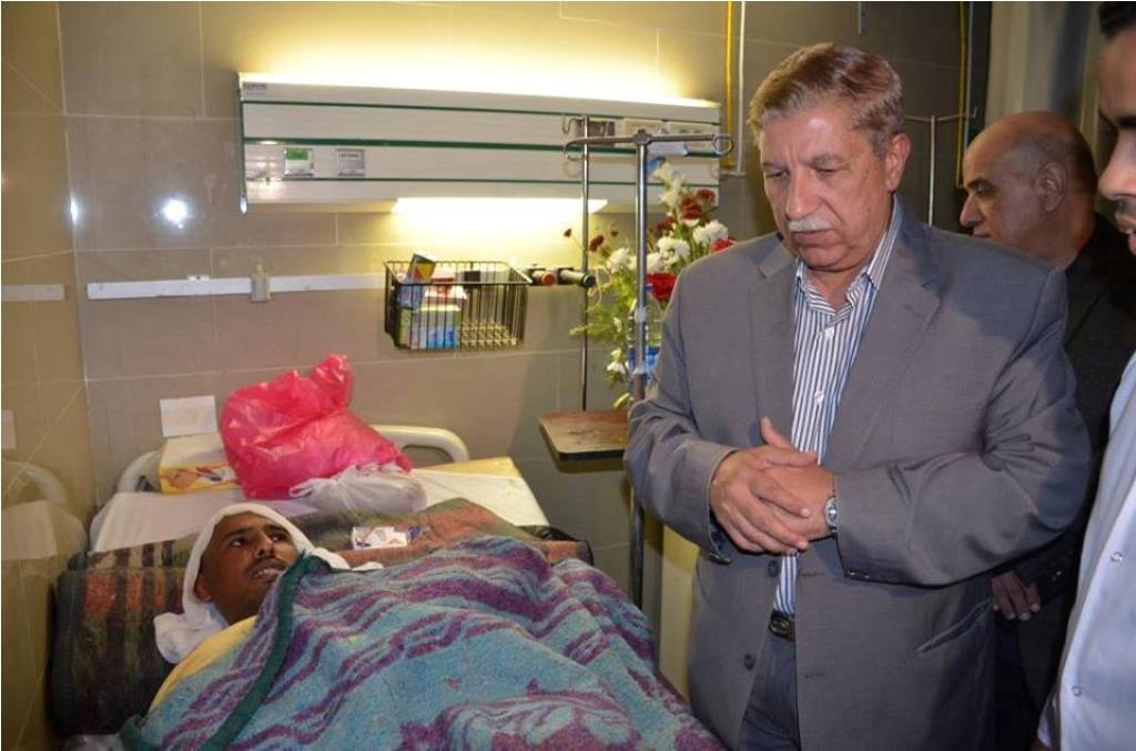 متابعة مصابين حادث الروضة الارهابى بمستشفيات الاسماعيلية (6)