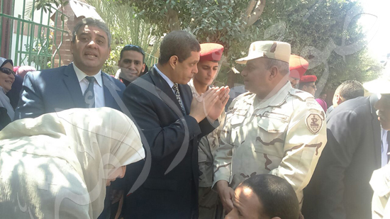 ائب وزير الإسكان يشارك في مبادرة «أهالينا» (7)