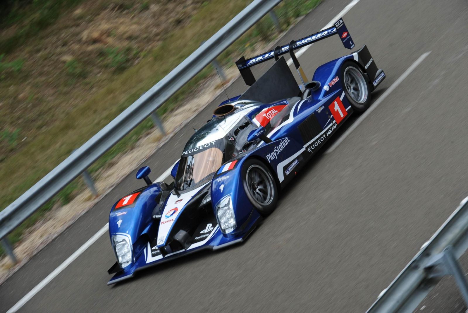 Peugeot could return to Le Mans -1