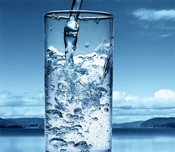 اهمية شرب الماء