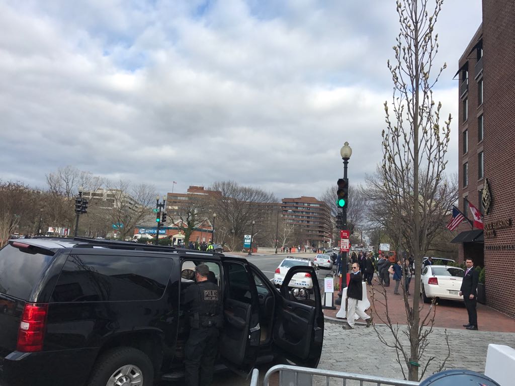 118251-الرئيس-السيسي-يصل-مقر-إقامته-بواشنطن-(10)