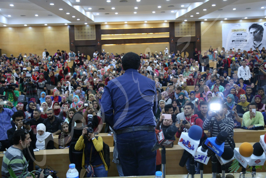 تكريم عمرو مصطفي في ندوة جامعة عين شمس (12)