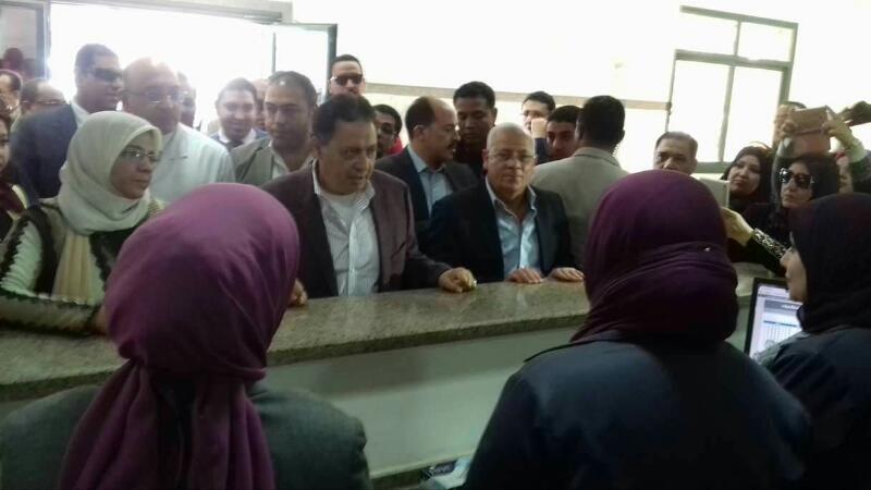 وزير الصحة يتفقد مستشفى النساء والولادة ببورسعيد (5)