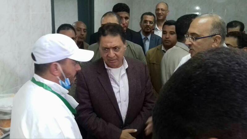 وزير الصحة يتفقد مستشفى النساء والولادة ببورسعيد (8)