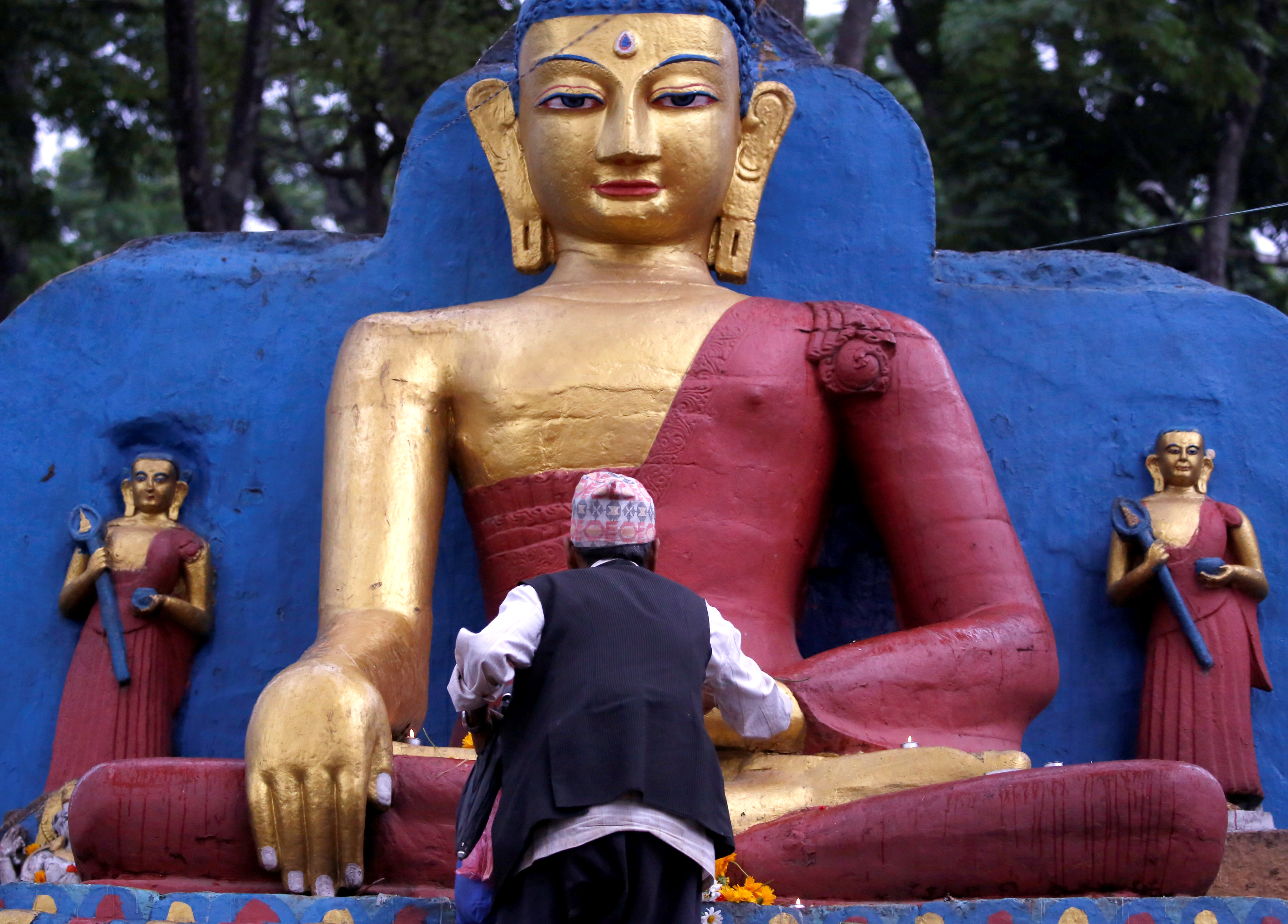 إحياء ذكرى ميلاد بوذا فى نيبال