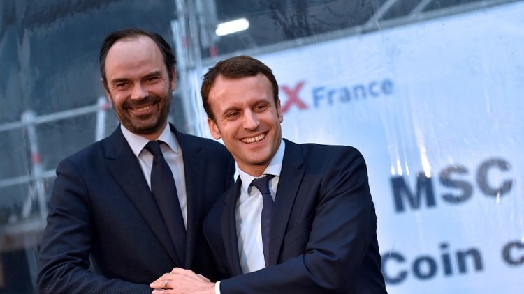 ماكرون ورئيس الوزراء الفرنسي اليميني المحافظ إدوار فيليب