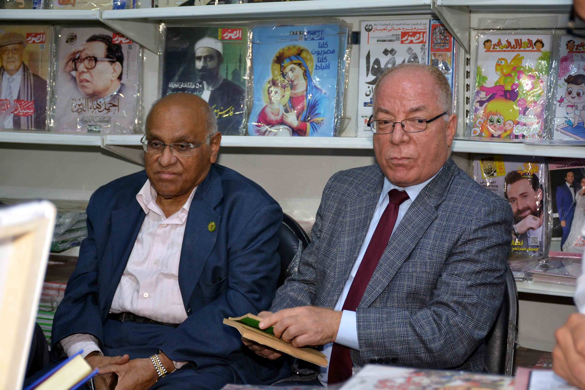 وزير الثقافة يفتتح سور دار الهلال للكتاب  (10)