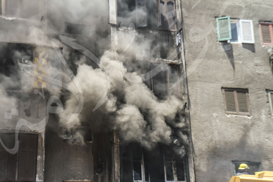 حريق بسوق الملابس في إمبابة (2)