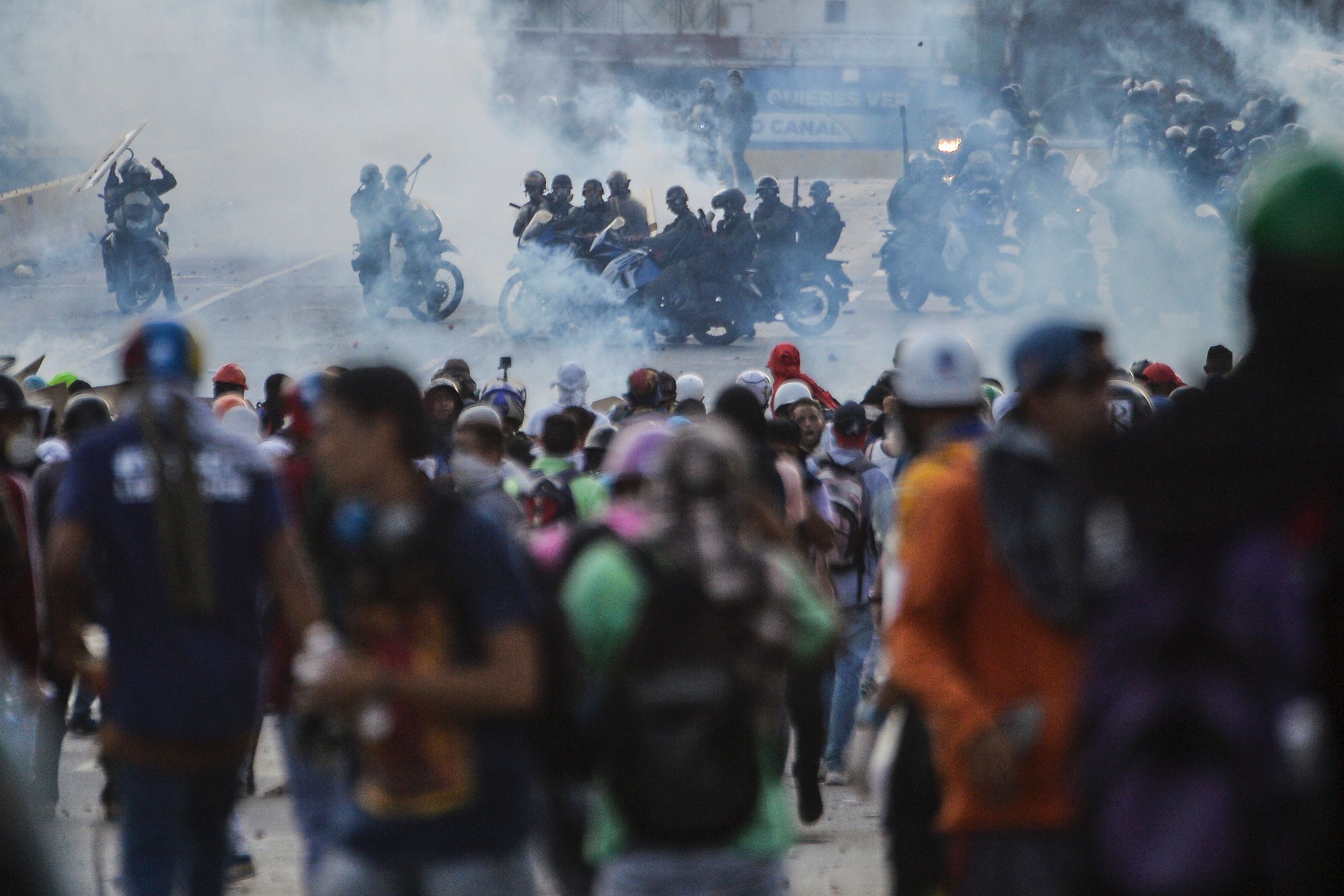 الشرطة الفنزويلية تطارد المتاظرين