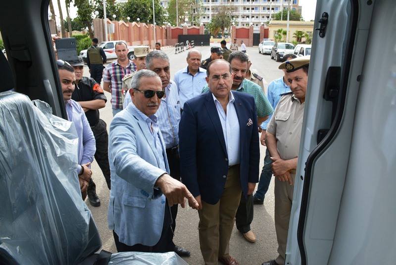 السسيارة فان.jpg10