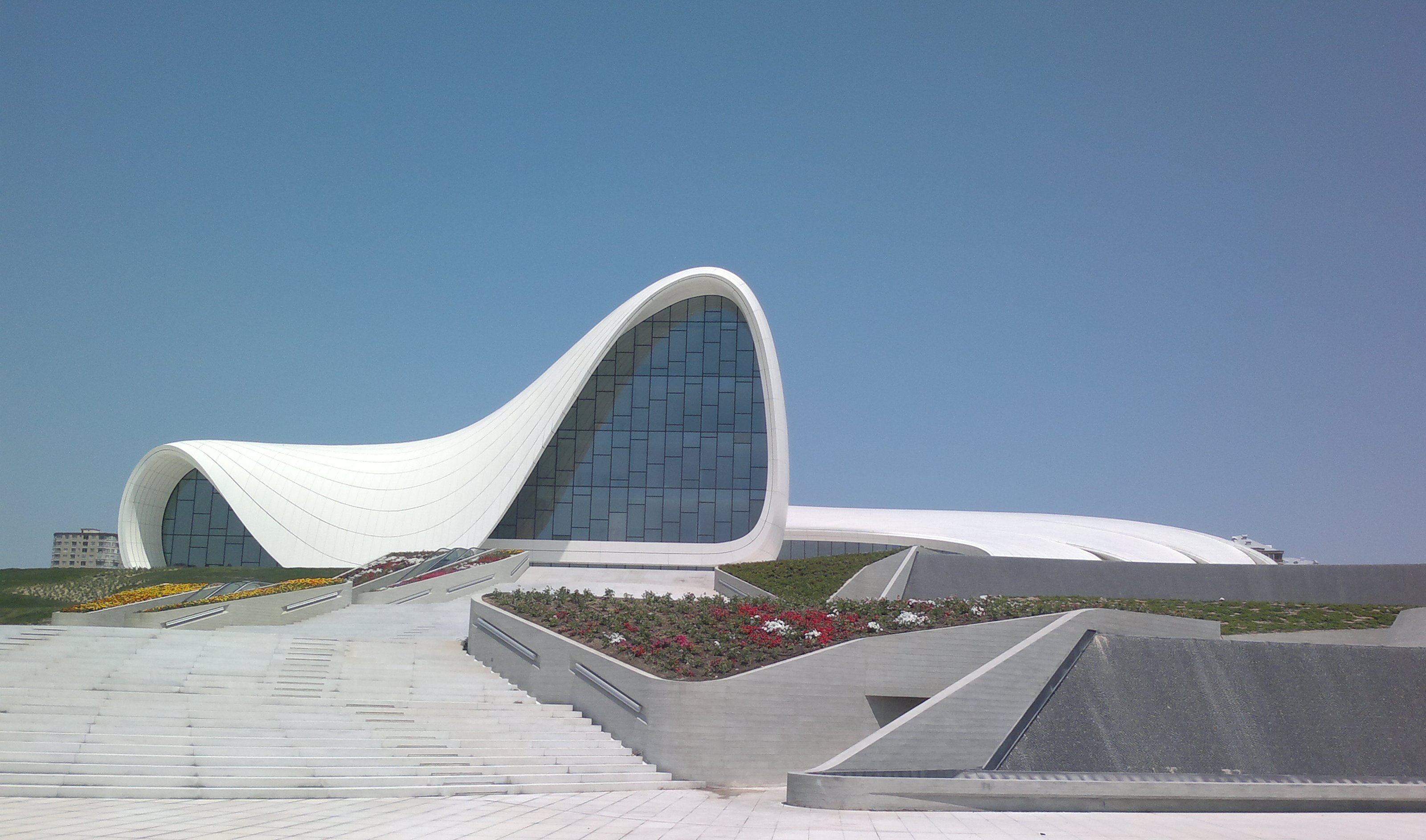 Heydar_Aliyev_Cultural_Center