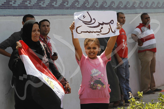 انصار مبارك امام سجن طرة تصوير ماهر اسكندر 22-8-2013 (9) copy