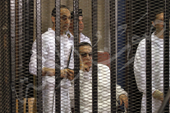مبارك فى قفص الاتهام تصوير ماهر اسكتدر 8-6-2013 (15) copy