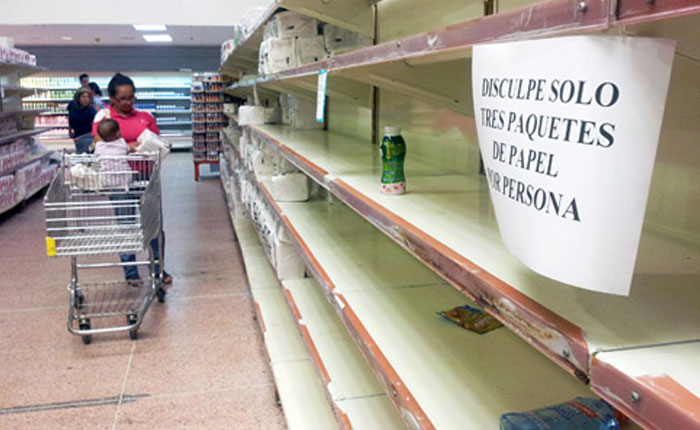 المتاجر الفنزويلية خالية تماما من السلع