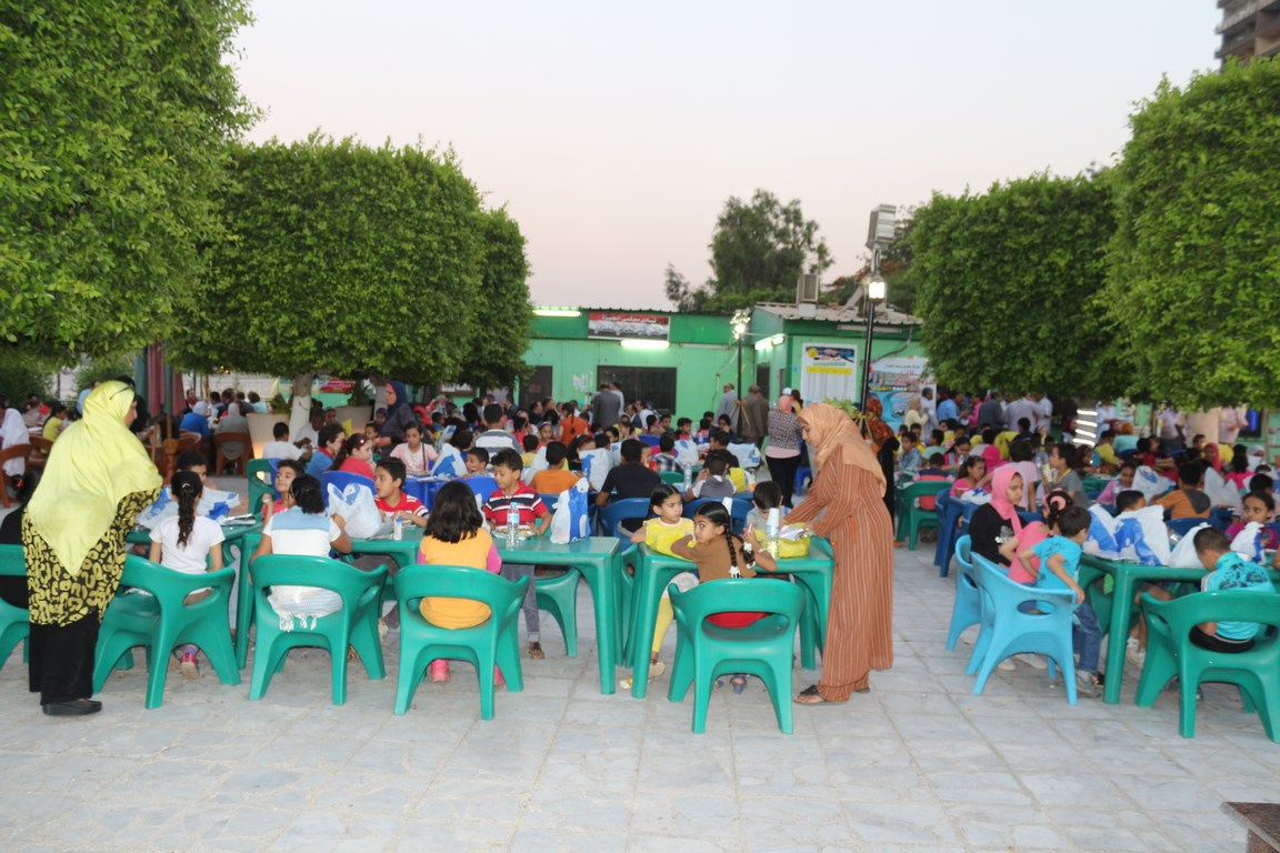 600 طفل يتيم فى ضيافة نادى المعلمين بالجيزة (6)