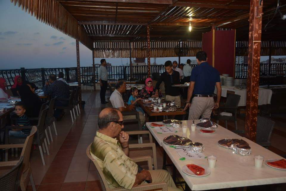 المهندسون  خلال حفل الإفطار السنوى بمطروح