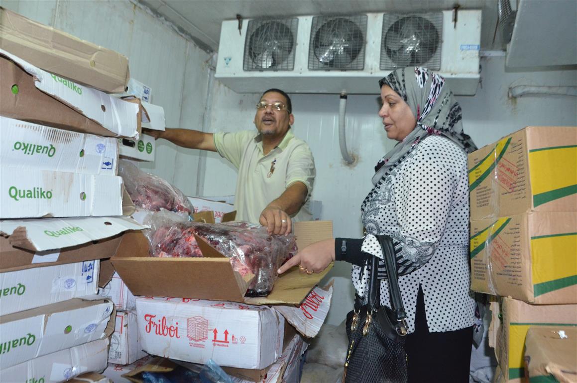حملة علي المحلات والسلع واللحوم باسنا (10)