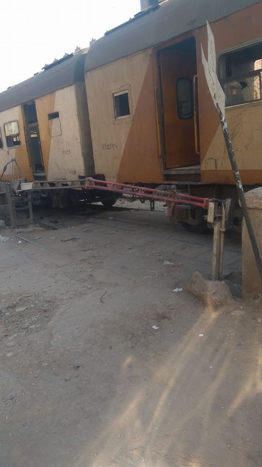خروج قطار القاهرة شبين الكوم عن القضبان بمحطة أشمون بالمنوفية  (4)