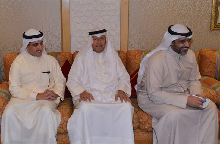 جانب من الوفد الرسمي خلال اللقاء جانب من الوفد الرسمي خلال اللقاء