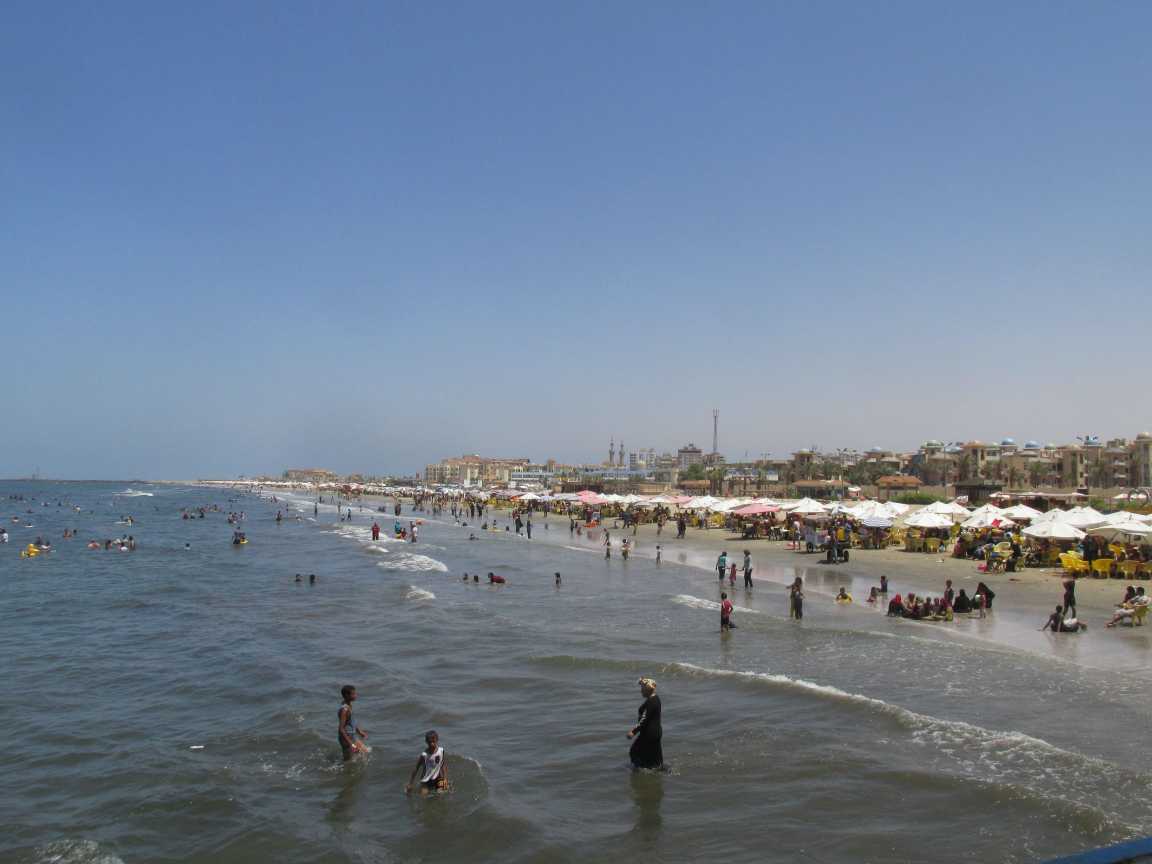 شاطئ بورسعيد (18)