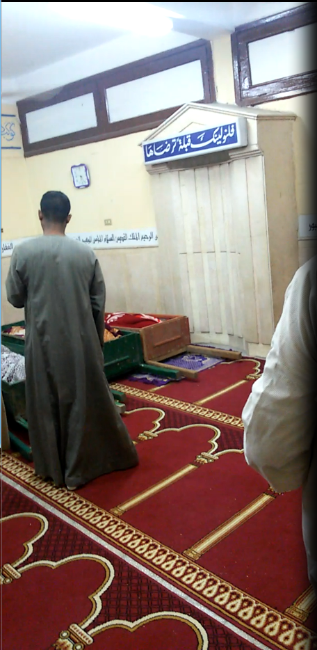 1 الجثث داخل المسجد قبل الصلاة عليهم
