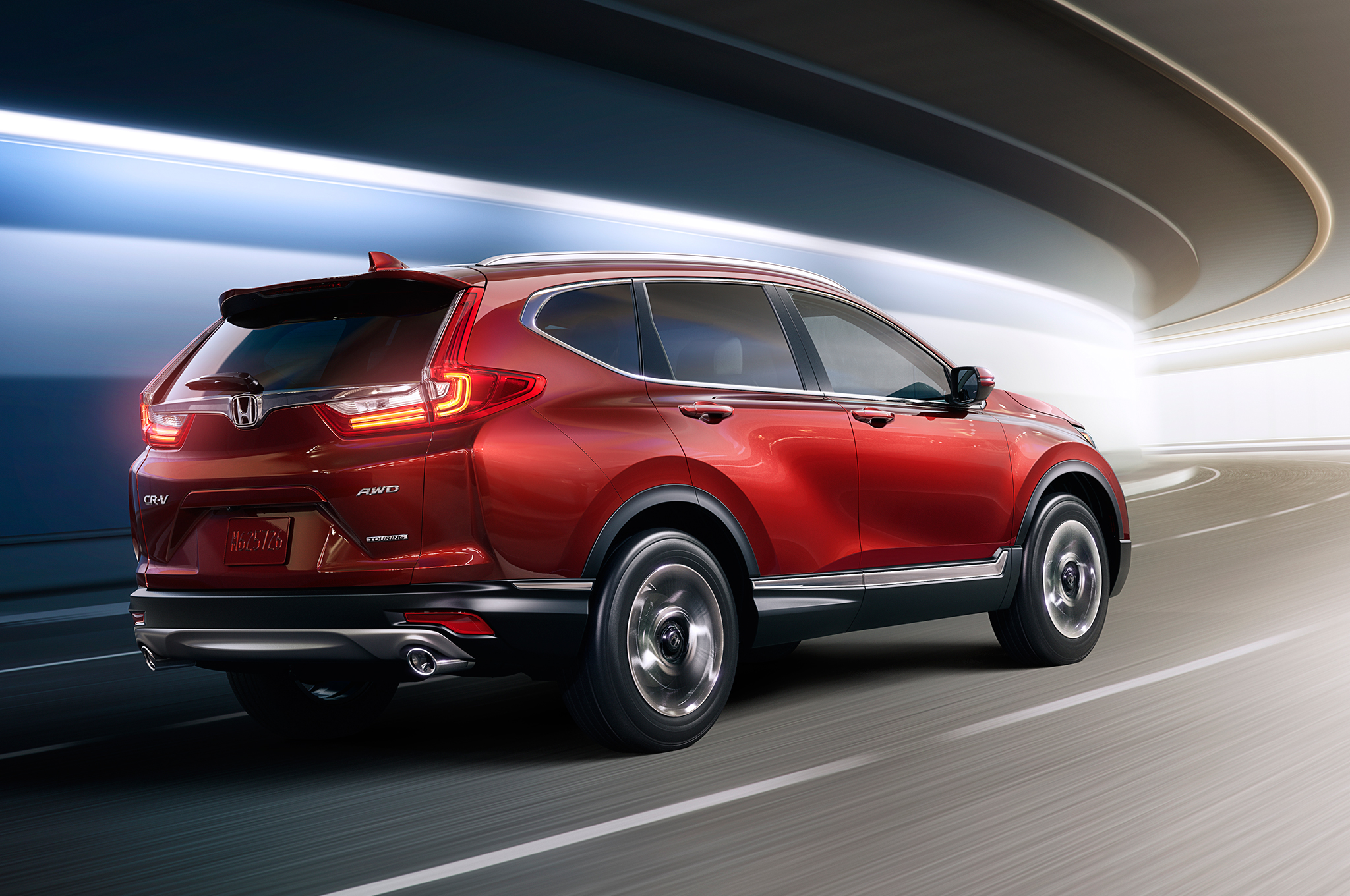 2017-Honda-CR-V-rear-three-quarter-in-motion