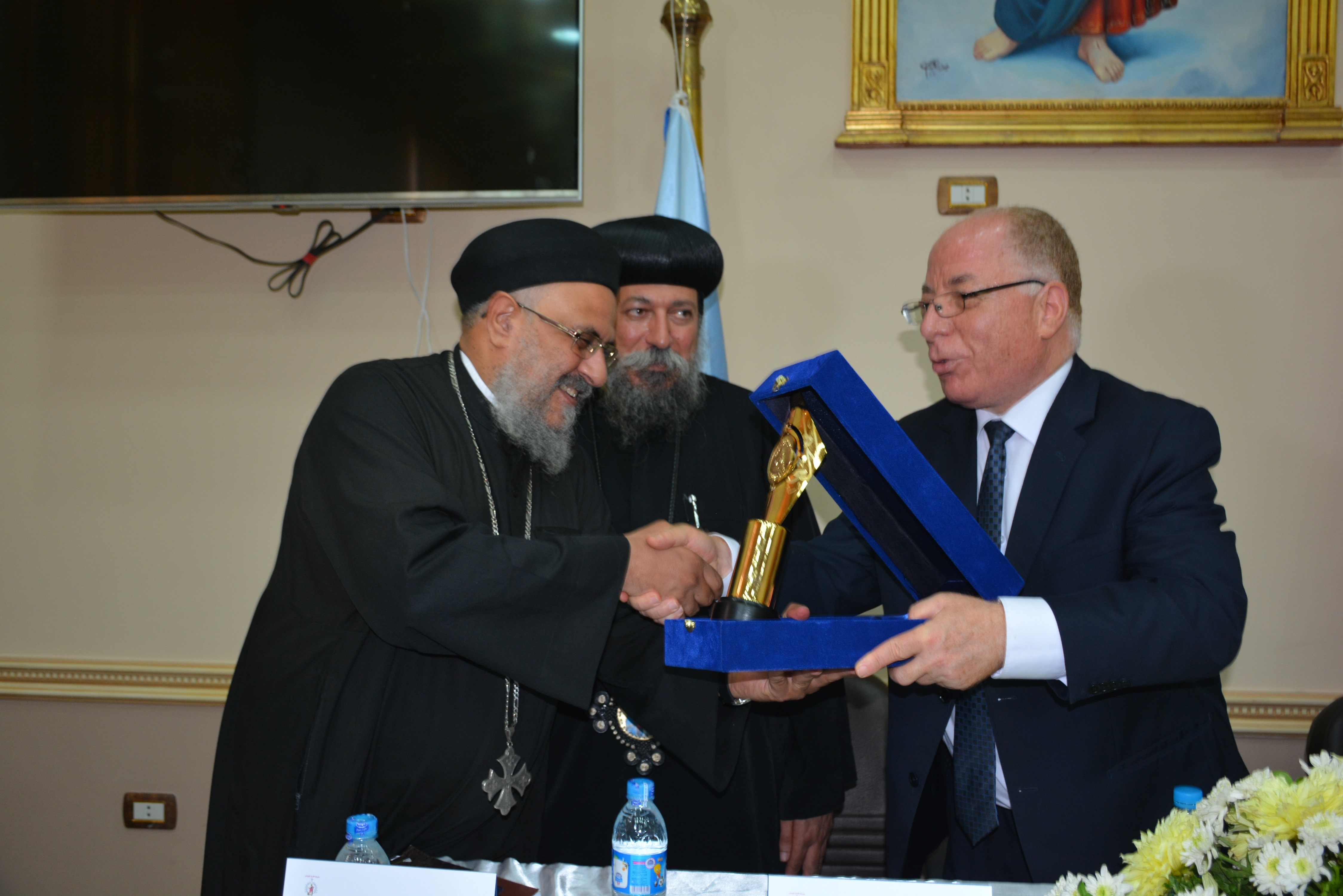 افتتاح أول معرض للكتاب بالكنيسة المرقسية في الإسكندرية  (12)