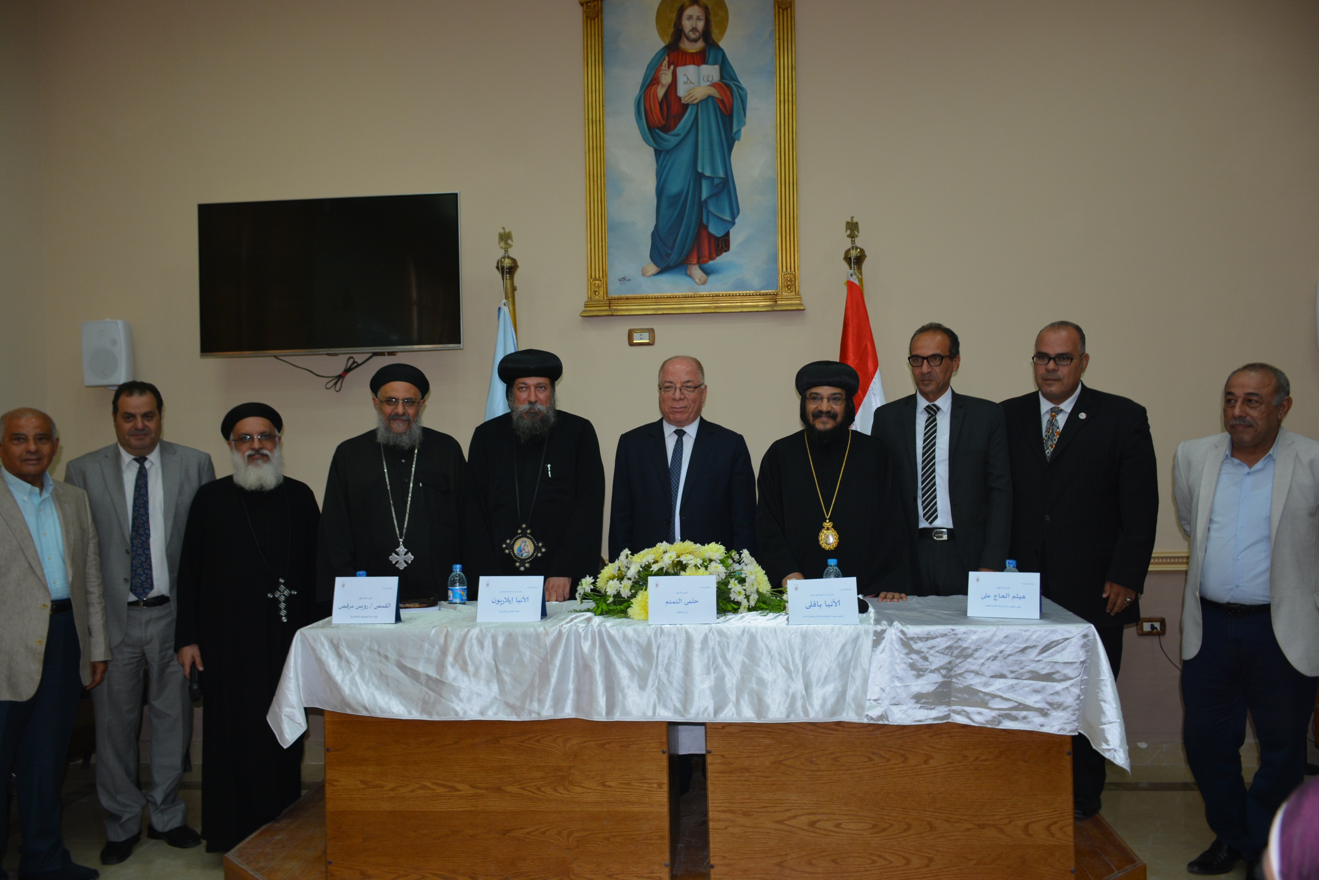 افتتاح أول معرض للكتاب بالكنيسة المرقسية في الإسكندرية  (1)