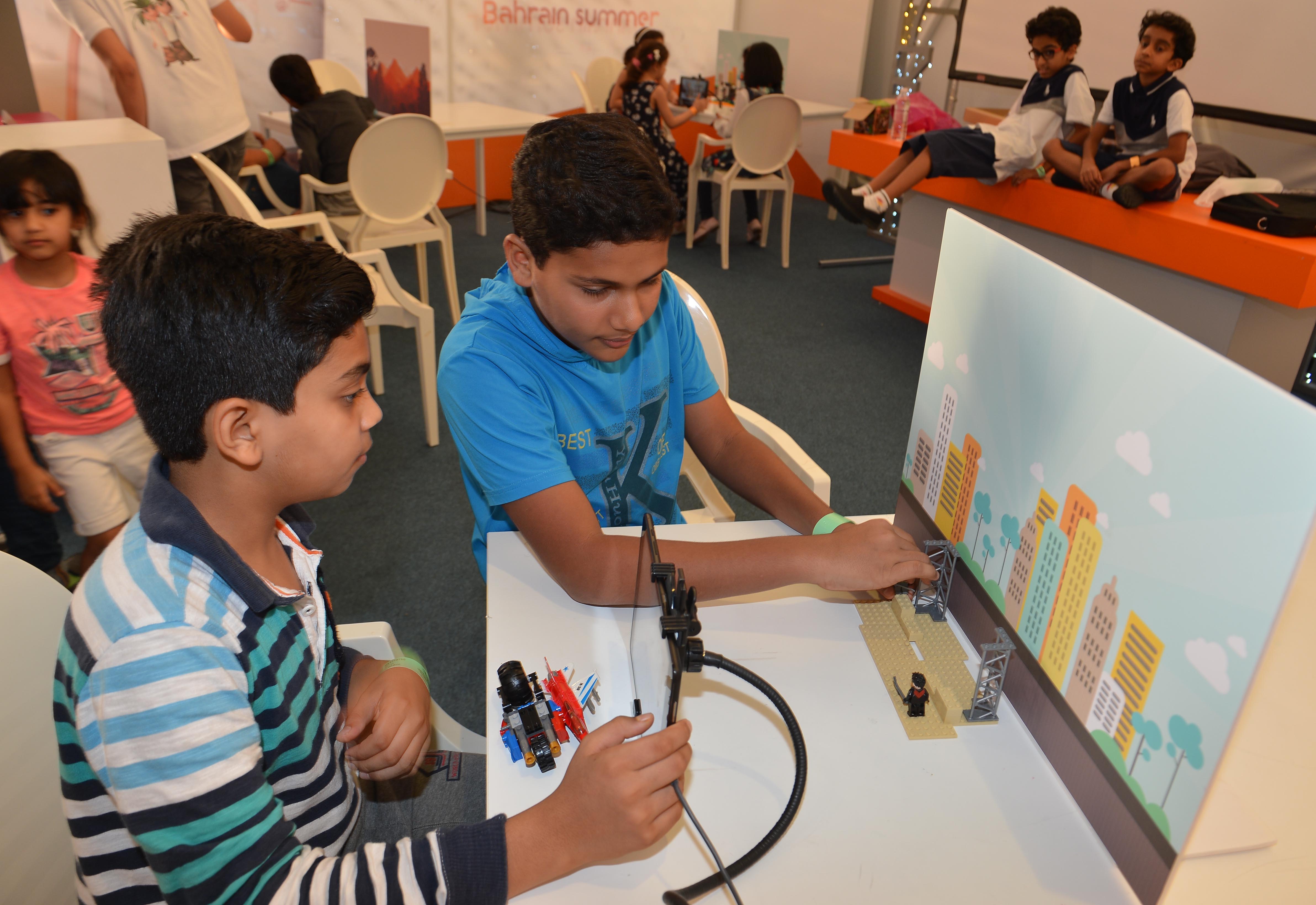 فعاليات الأطفال في مهرجان صيف البحرين 2014