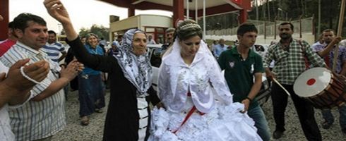 نازحات سوريات يتزوجن من الأتراك