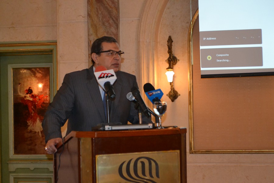 وزير القوي العاملة يكرم لفائزين في حملة مصر بتناديك (1)
