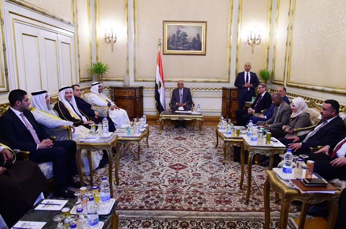 عبد العال يستقبل وفد مجموعة الصداقة البحرينية المصرية بمجلس النواب البحريني (صور) (5)