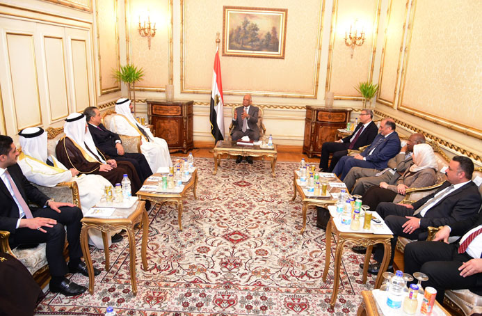 عبد العال يستقبل وفد مجموعة الصداقة البحرينية المصرية بمجلس النواب البحريني (صور) (7)