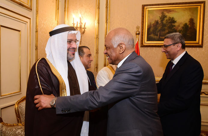 عبد العال يستقبل وفد مجموعة الصداقة البحرينية المصرية بمجلس النواب البحريني (صور) (3)