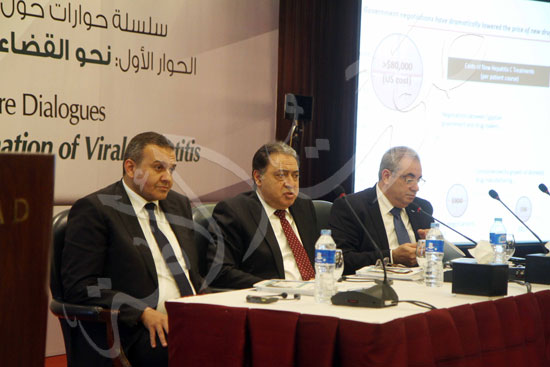 وزير الصحة مصر الأولى فى القضاء على فيروس سى.. وفحصنا 5 ملايين مواطن (8)