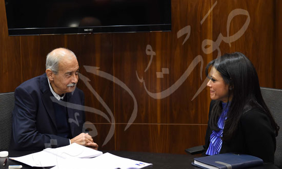 شريف إسماعيل يلتقي الوزراء الجدد بعد موافقة البرلمان على التعديلات (6)