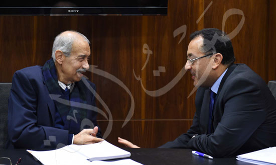 شريف إسماعيل يلتقي الوزراء الجدد بعد موافقة البرلمان على التعديلات (9)