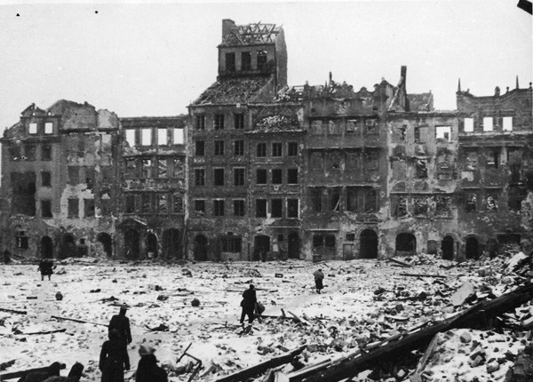 old_town_warsaw_ww21