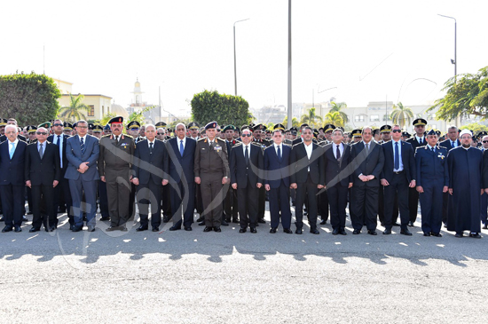 الرئيس عبد الفتاح السيسى يتقدم جنازة جثمان الشهيد ساطع النعمانى ضحية الإرهاب (3)